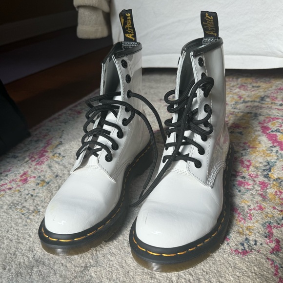 Dr Martens White Patent Leather Boots New Condition Size 37 Never Worn - Picture 4 of 8